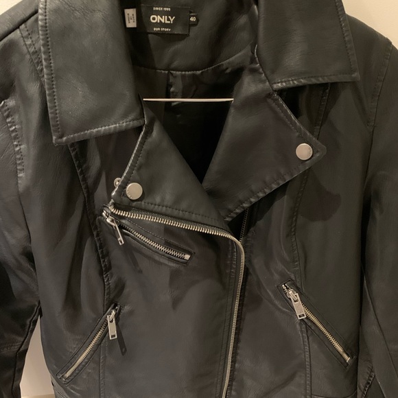 Mendocino-bought vegan biker jacket. - Picture 3 of 4